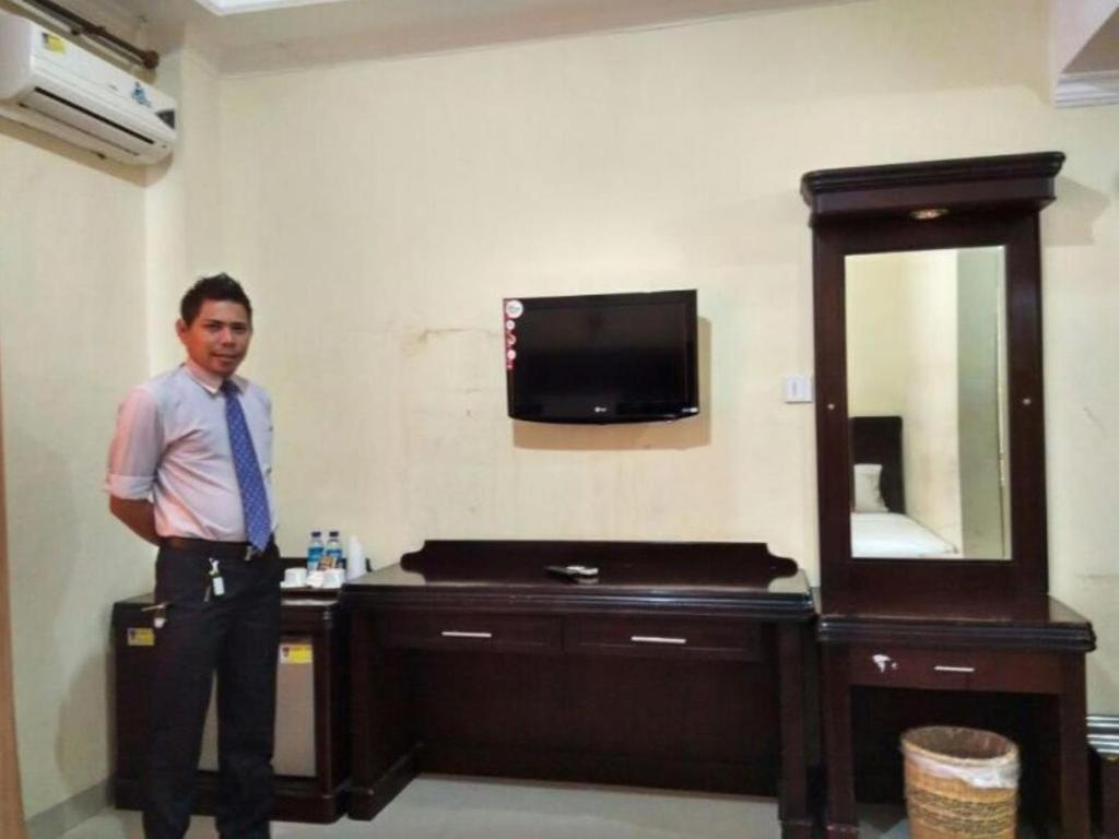 Edotel Minangkabau Padang  Bagian luar foto