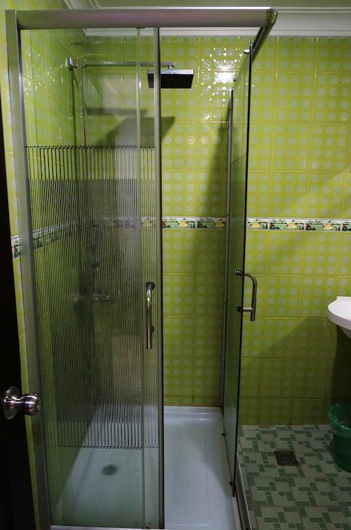 Edotel Minangkabau Padang  Ruang foto